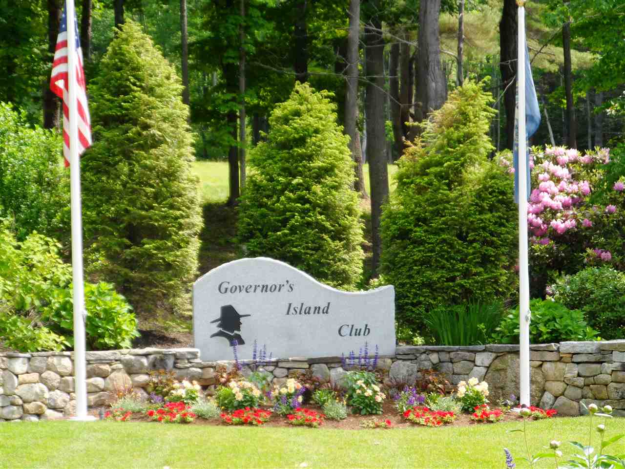Gilford NH Home mls no. nneren