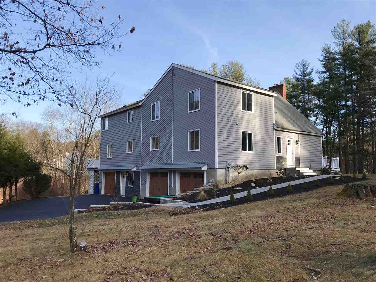 18 King Charles Drive Londonderry Nh Londonderry Real Estate Mls