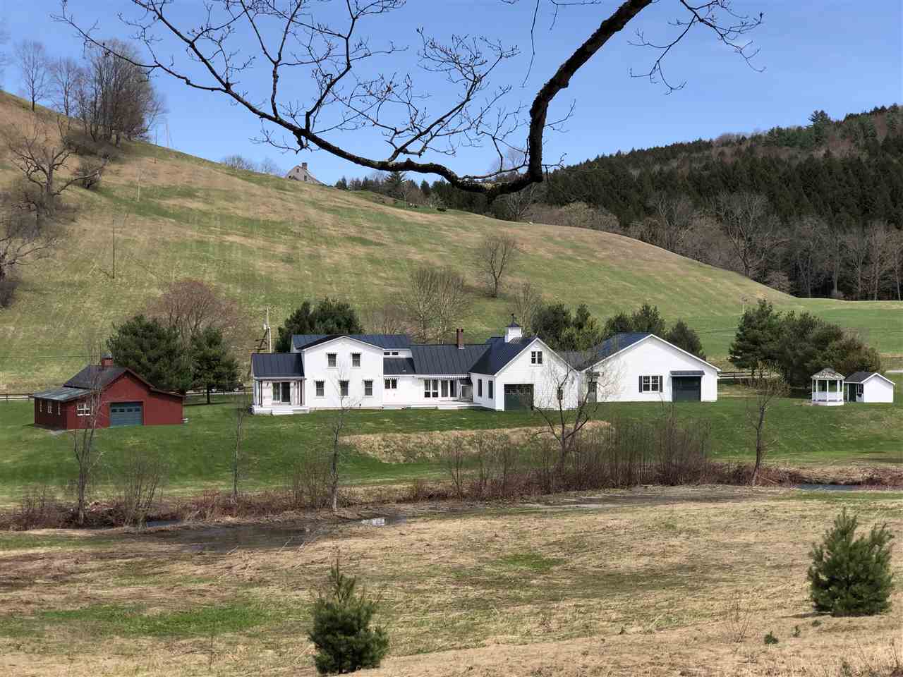 Pomfret VT Home for sale $795,000