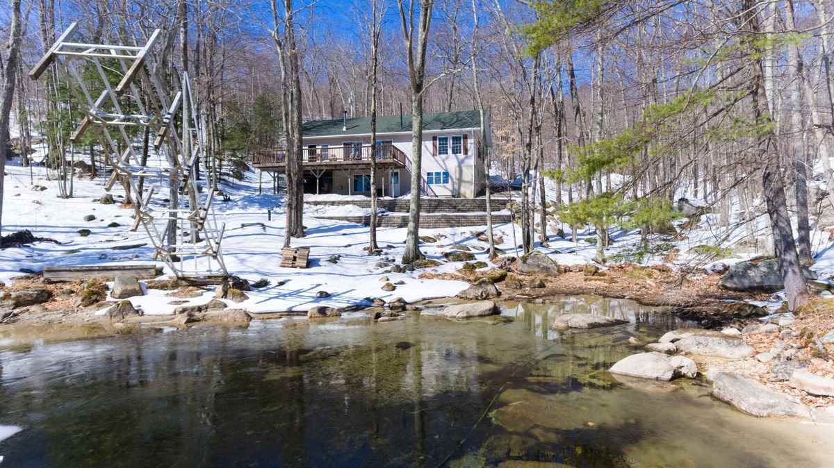 Lake Merrymeeting Lake waterfront home for sale in New Durham