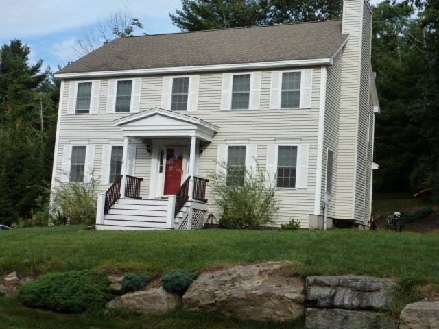12 Orchard Drive Derry, NH Photo