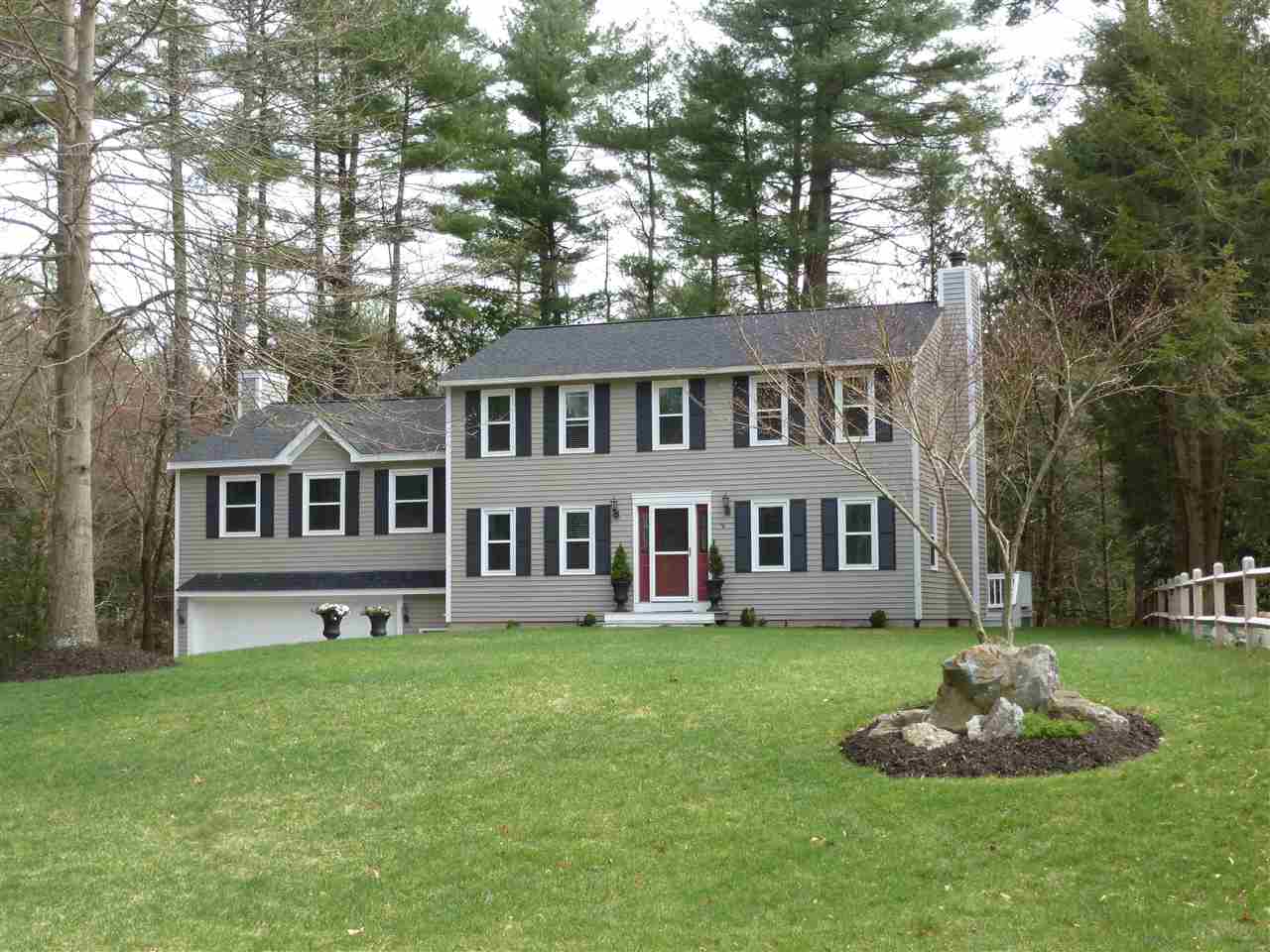 79 Woodlands Drive  Epping, NH Photo
