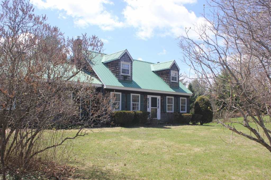 VILLAGE OF PERKINSVILLE IN TOWN OF WEATHERSFIELD VT Homes for sale