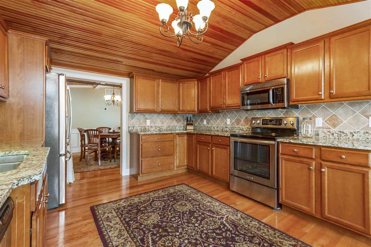 28 E Pearl St B Nashua Nh 03060 Neren