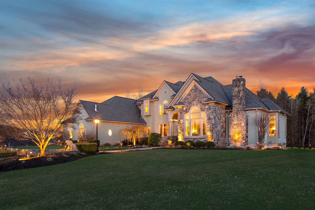 Hampton Falls Real Estate Listings Bentley By The Sea