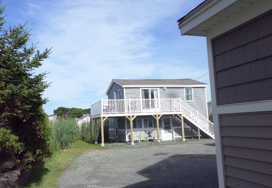 28 Kings 4 Hampton Nh 03842 Neren