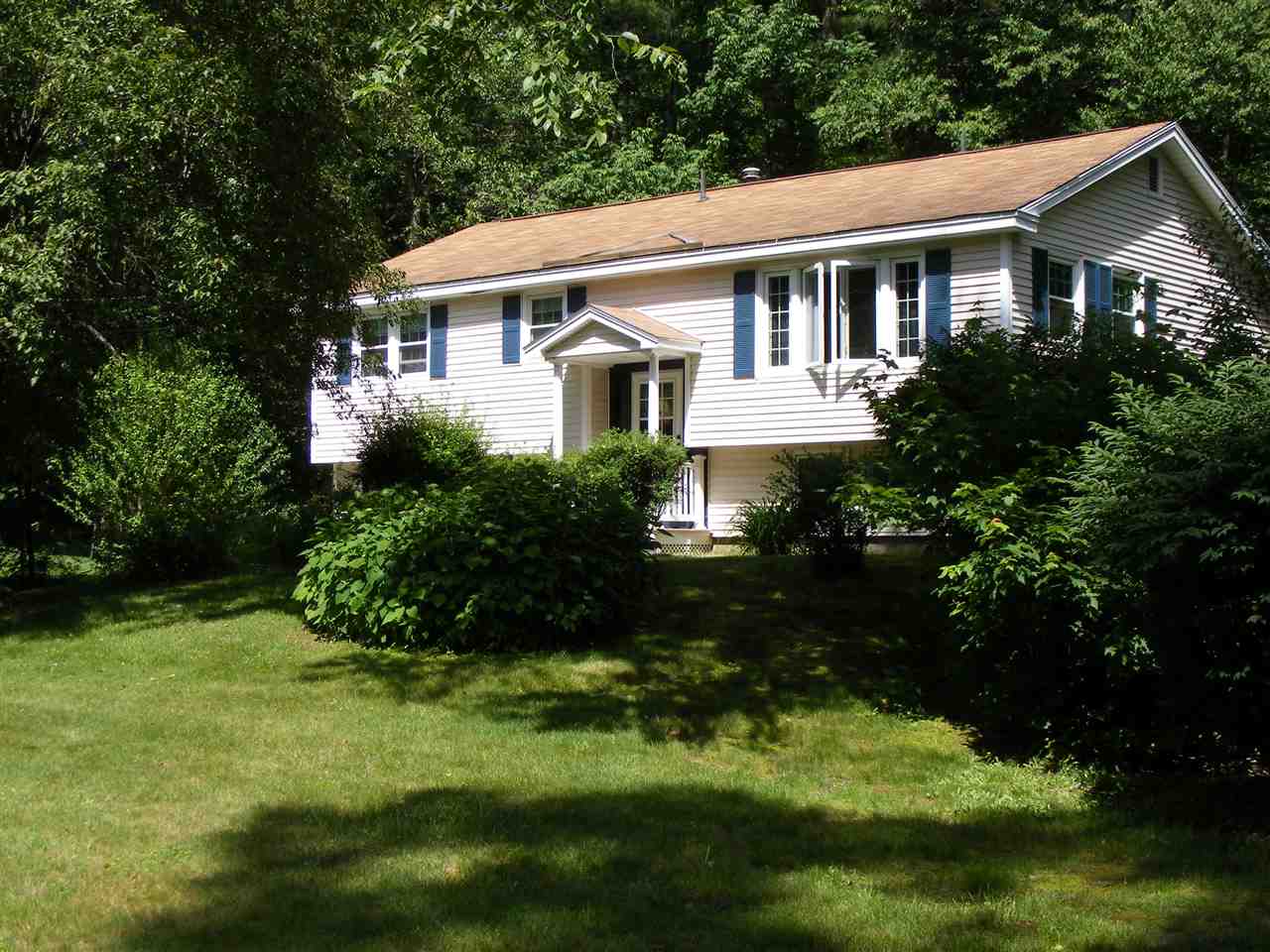 Photo of 7 Winchester Drive Merrimack NH 03054