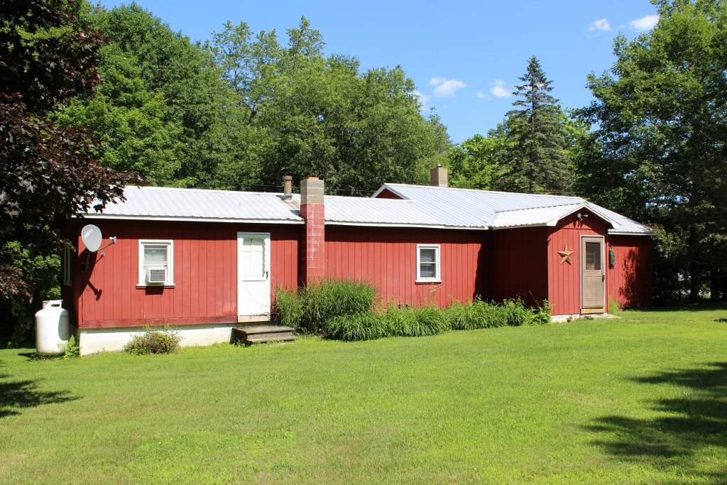 VILLAGE OF PERKINSVILLE IN TOWN OF WEATHERSFIELD VT Homes for sale