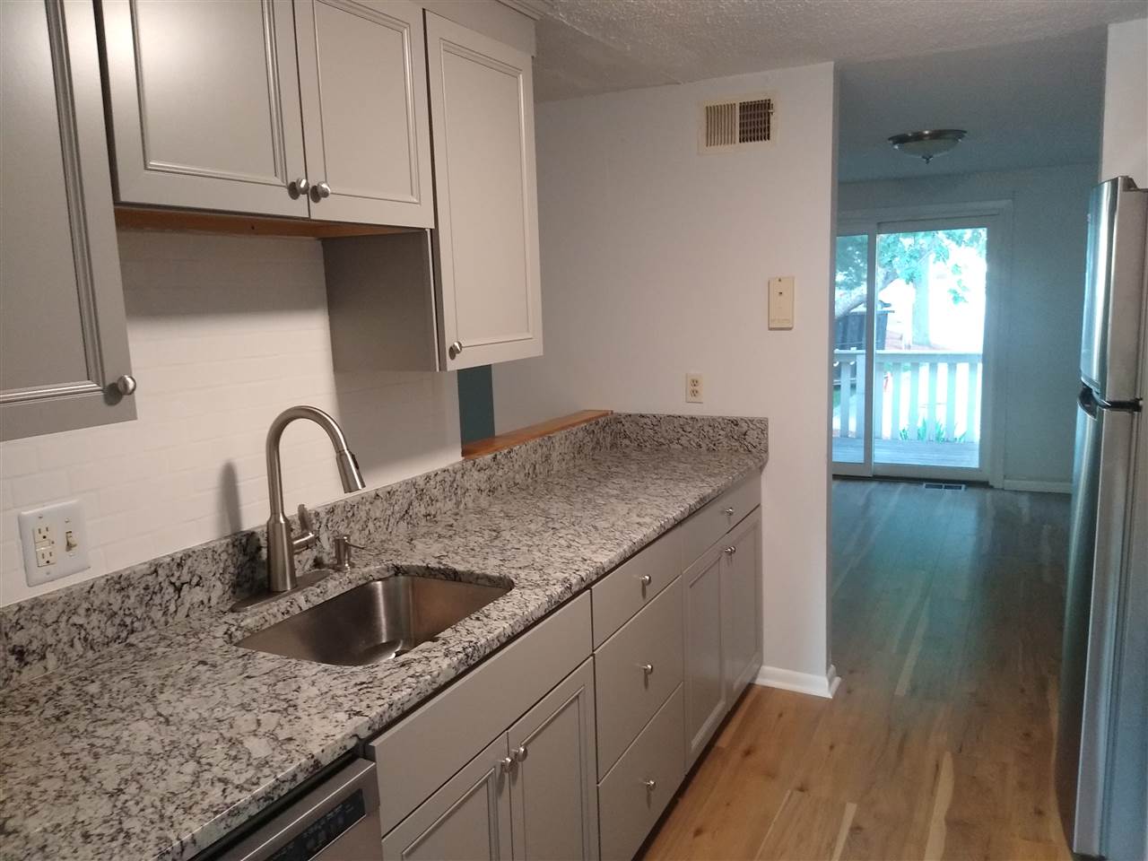 6 Black Oak Drive H Nashua Nh 03062 Neren