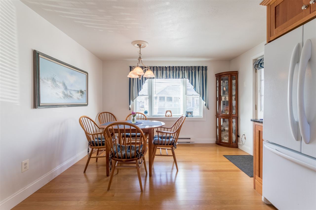 38 Glade Path Hampton Nh Monadnock Region Residential