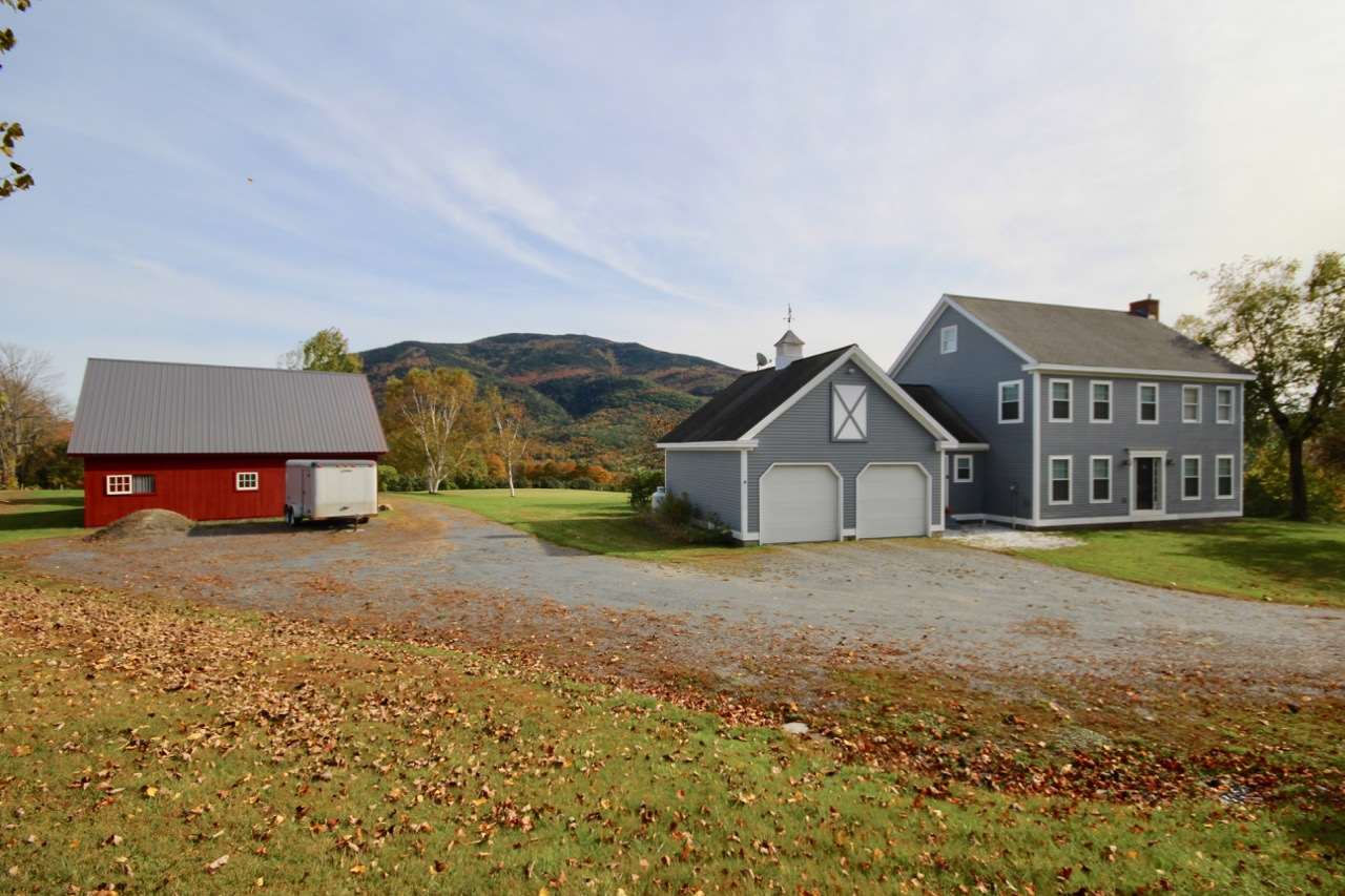 West Windsor Home or Farm Acres: 5 Beds: 3