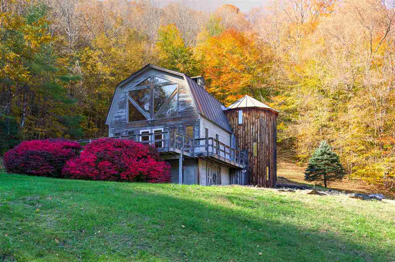 Pomfret VT Home for sale $589,000