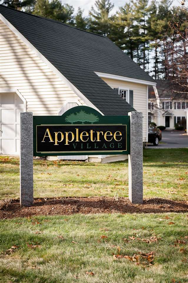 10 Appletree Village Lane Merrimack, NH Photo