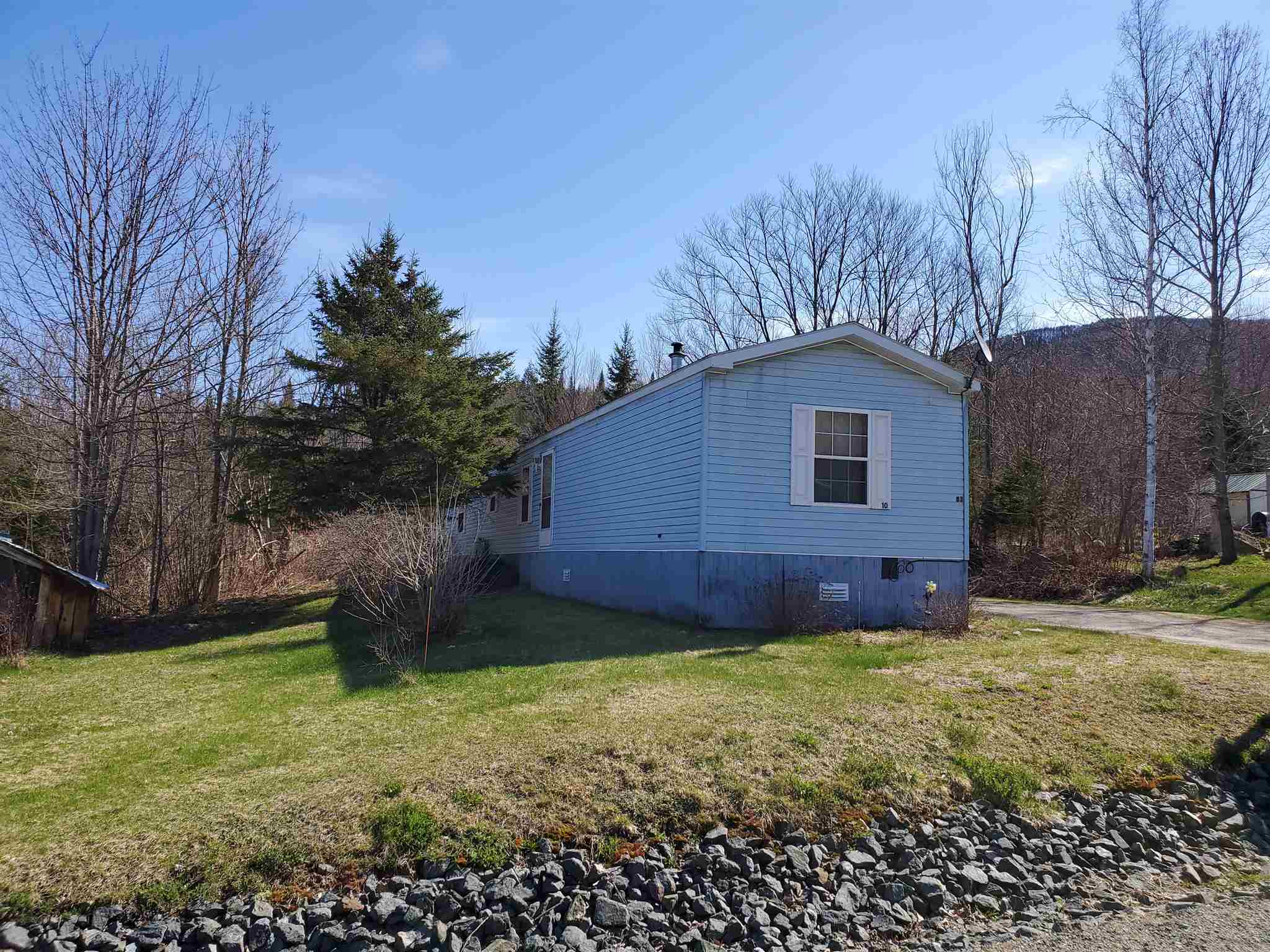 NEREN Lisa Hampton Real Estate Realtor in Lancaster, NH