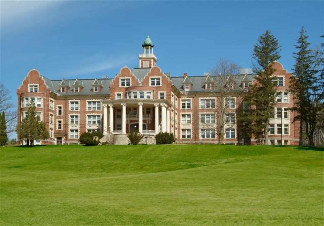 15 Mount Saint Marys Way 108, Hooksett, NH 03106 Tieger Realty