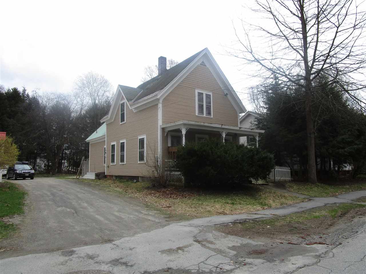 VILLAGE OF SAXTONS RIVER IN TOWN OF ROCKINGHAM VT Homes for sale