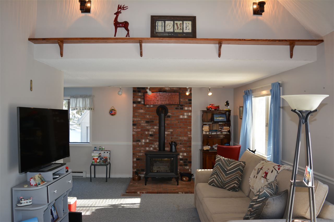 VILLAGE OF EASTMAN IN TOWN OF GRANTHAM NH Homes for sale