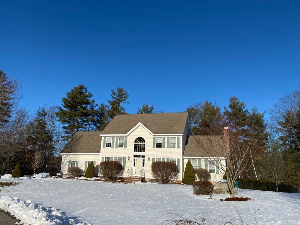 8 Sterling Drive Londonderry, NH Photo