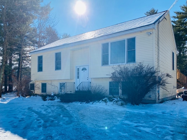 Photo of 73 Depot Road Epping NH 03042
