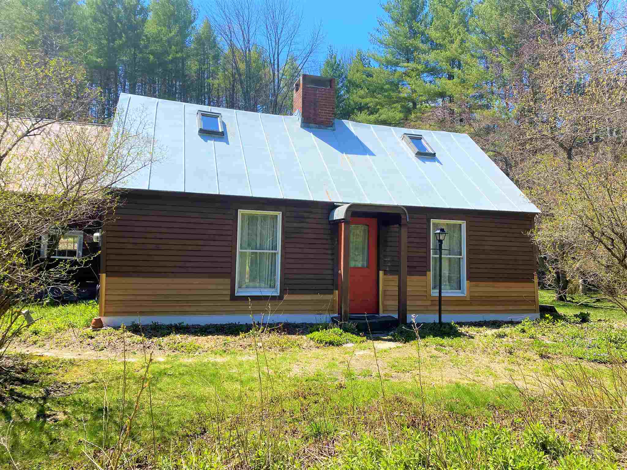 Norwich Vermont Homes Seth Warren VT Real Estate page 1