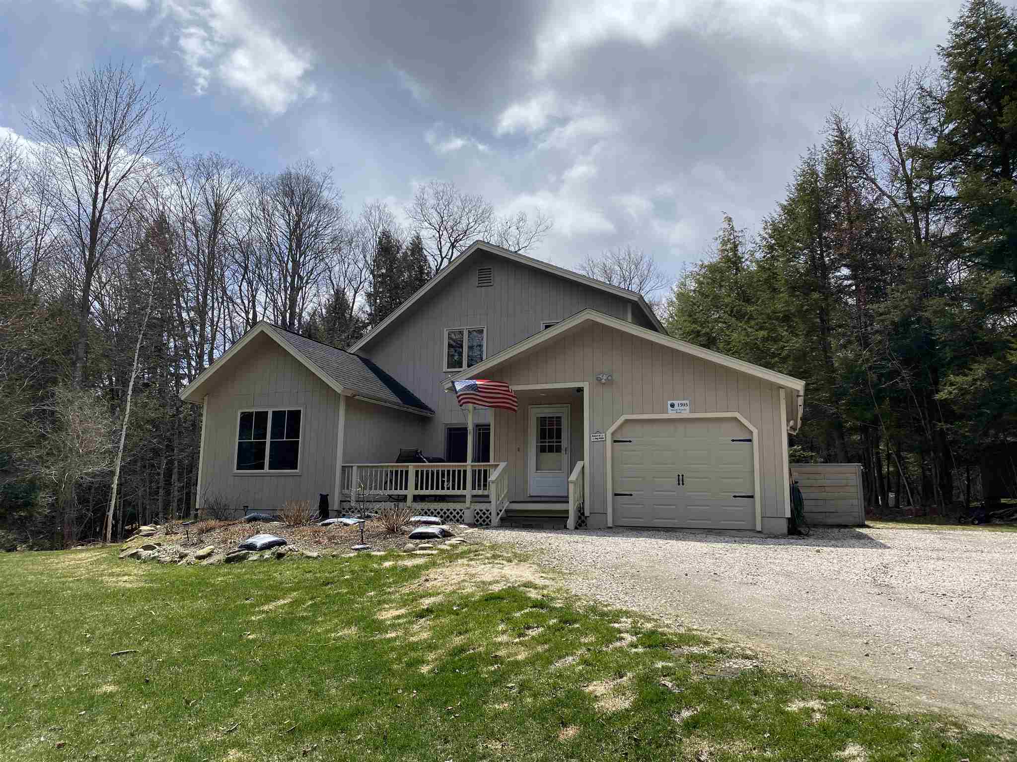 Quechee VT Home for sale $274,000