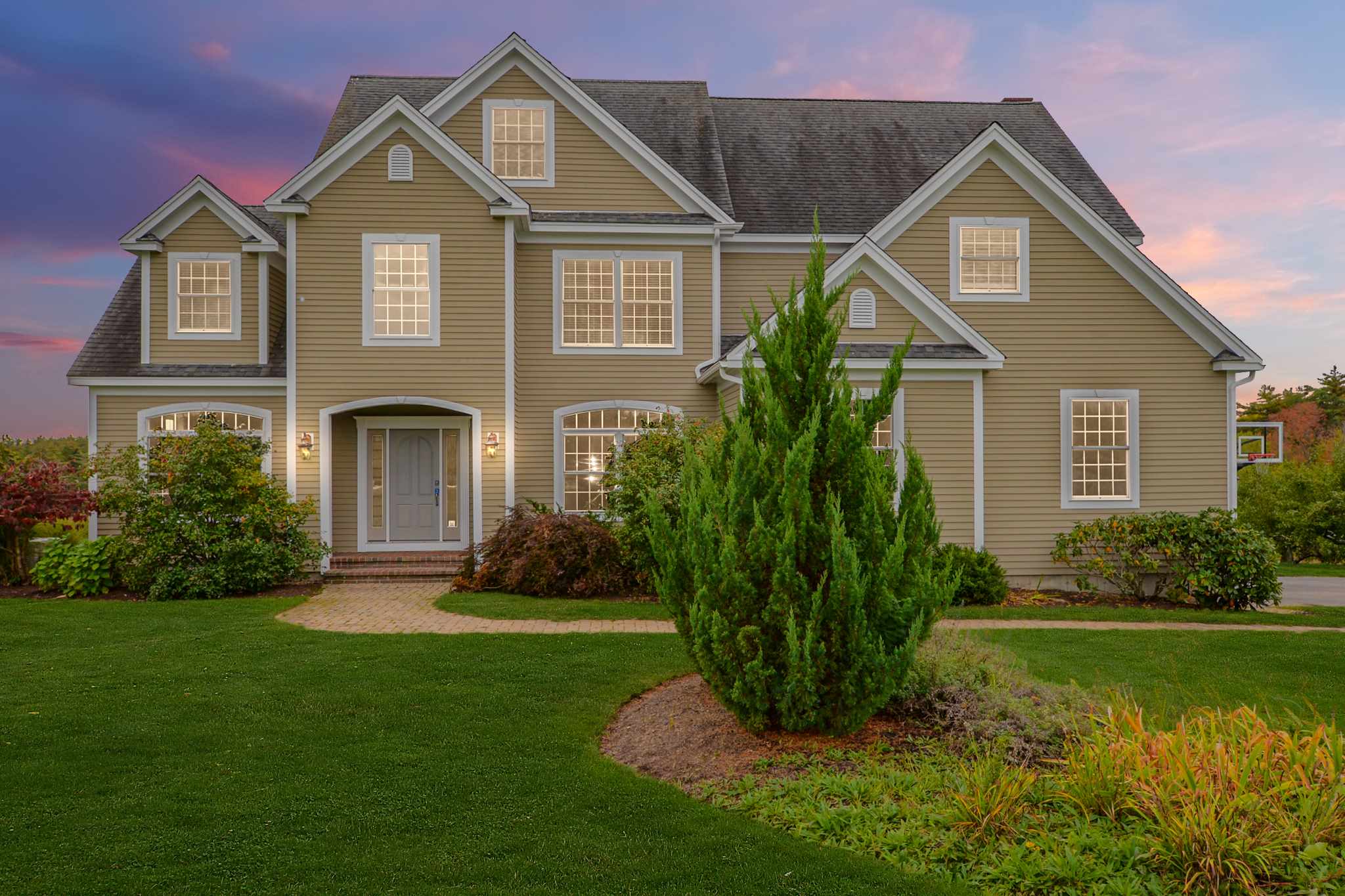 Hampton Falls Real Estate Listings Bentley By The Sea