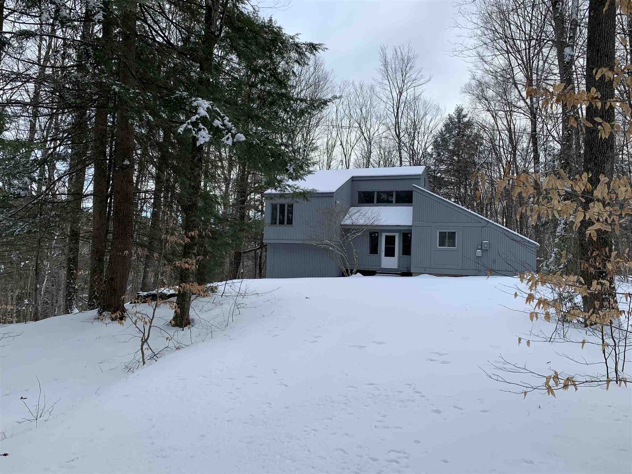 VILLAGE OF QUECHEE IN TOWN OF HARTFORD VT Homes for sale