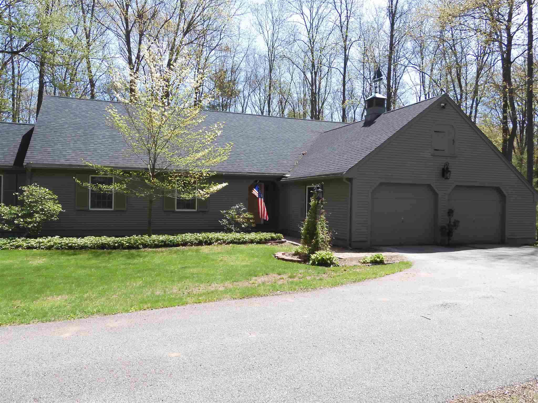34 Coach Lane, Hampton Falls, NH 03844 NEREN