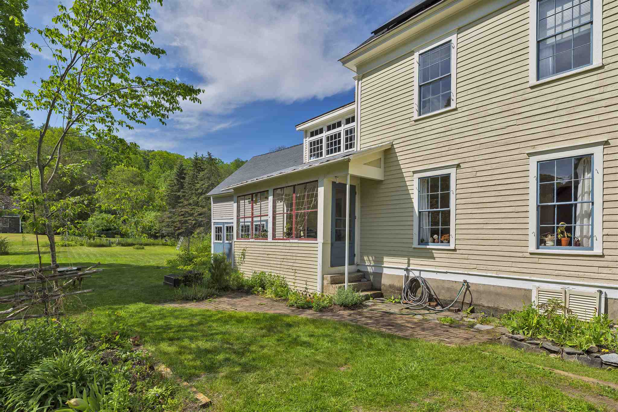 Bradford Vt Storage Units Dandk Organizer