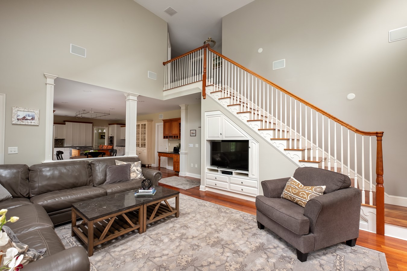 7 Squire Way