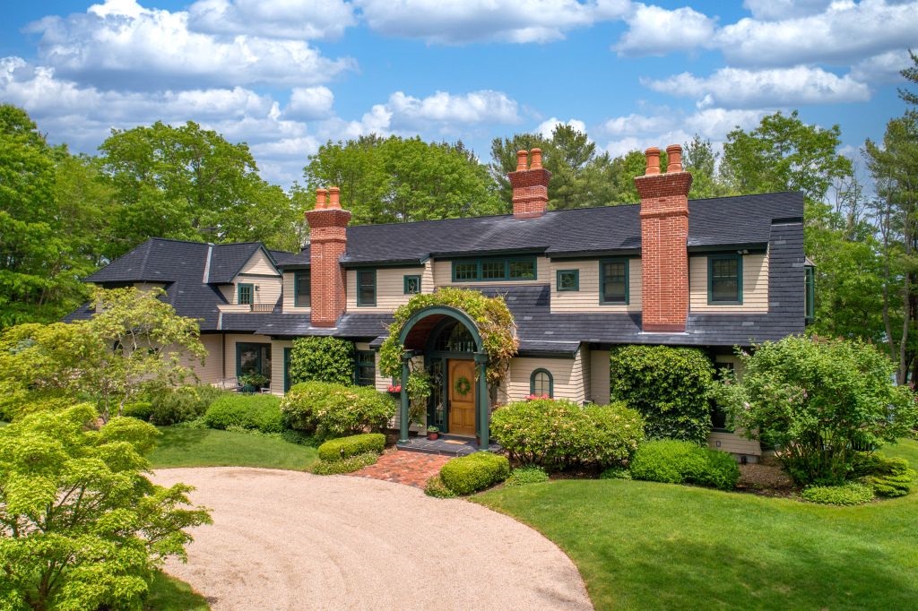 Kittery Real Estate Listings Bentley By The Sea