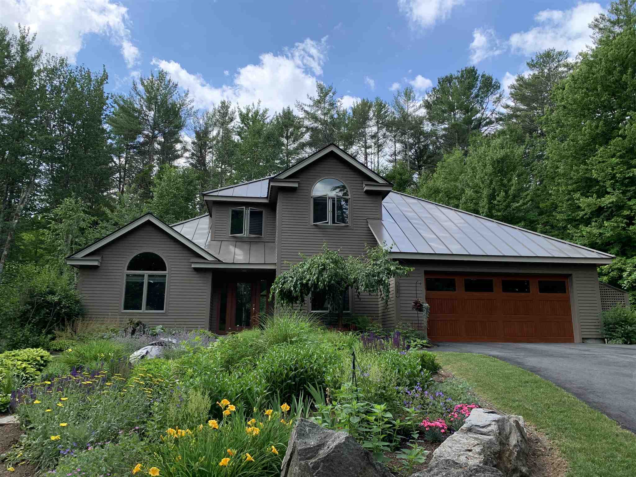 Quechee VT Home for sale $535,000