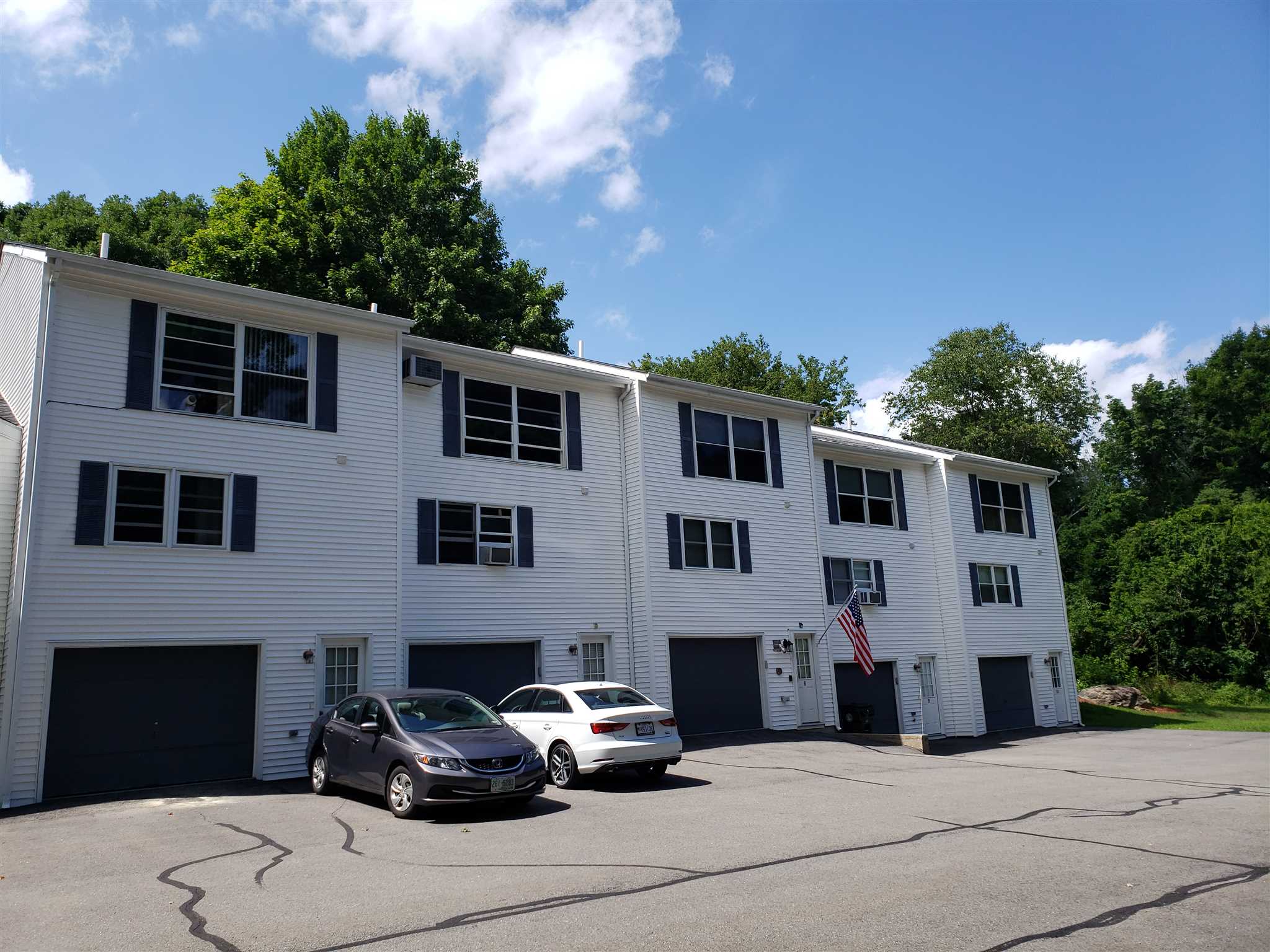 1325 Candia Road#6  Manchester, NH Photo