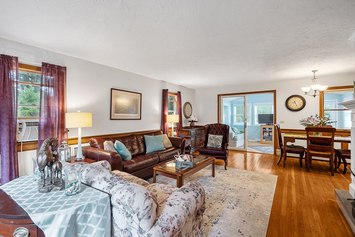 Sold 309 Old Gage Hill Road, Pelham, NH 03076 3 Beds / 1 Full Bath