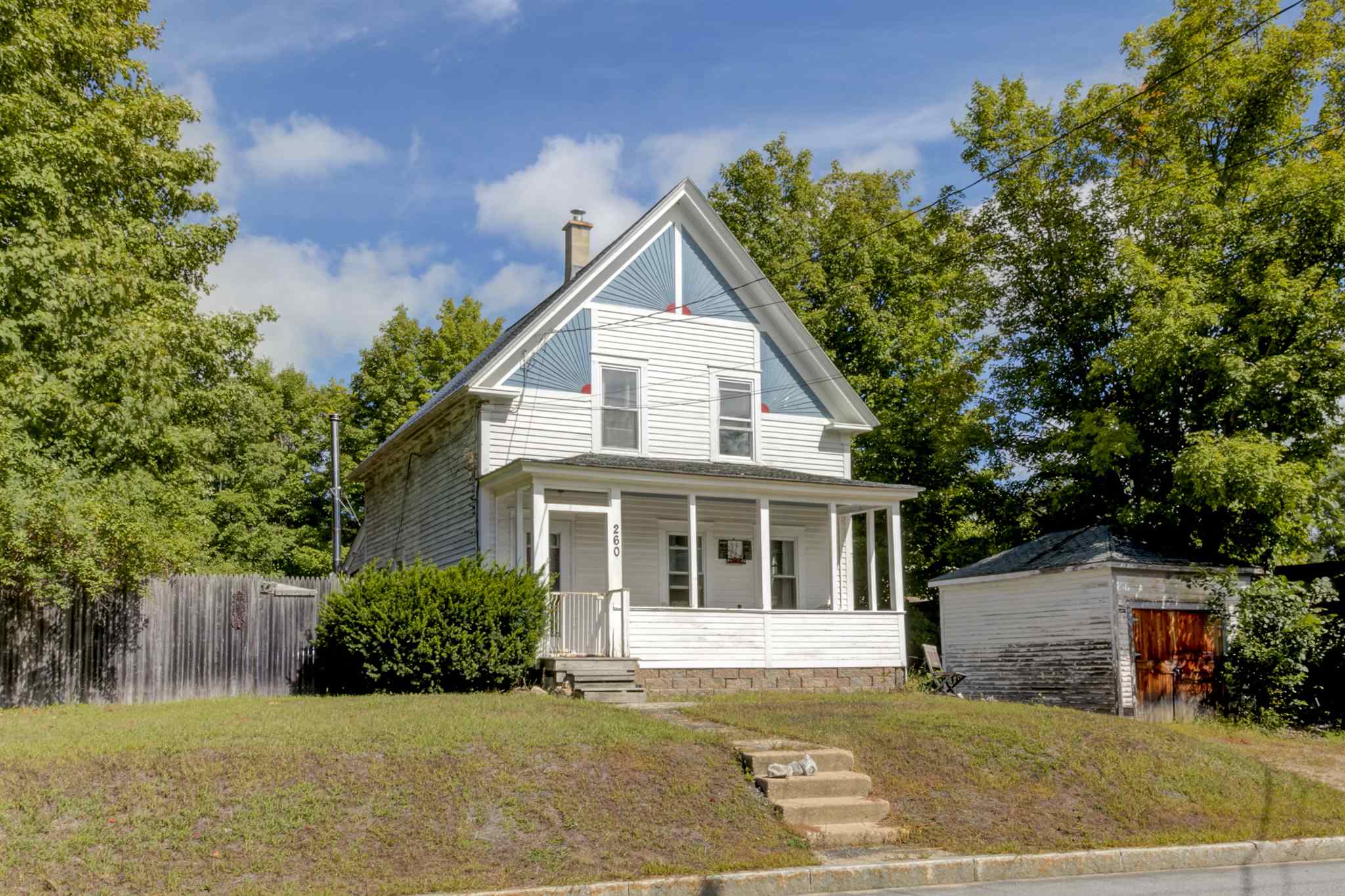 white mountain real estate below 200k