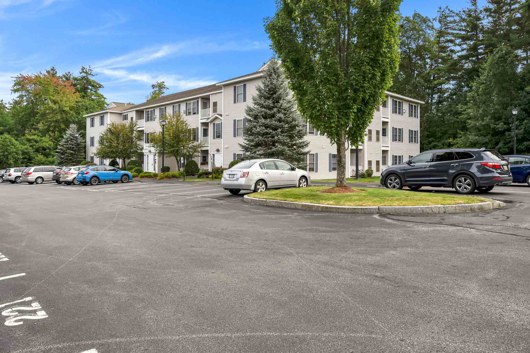 16 Vista Ridge Drive, 221, Londonderry, NH 03053 PRIMEMLS