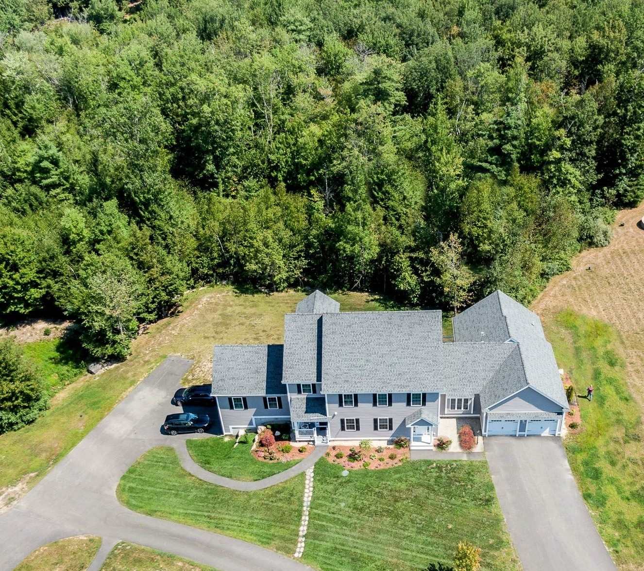 34 Granite Lane Chester, NH Photo