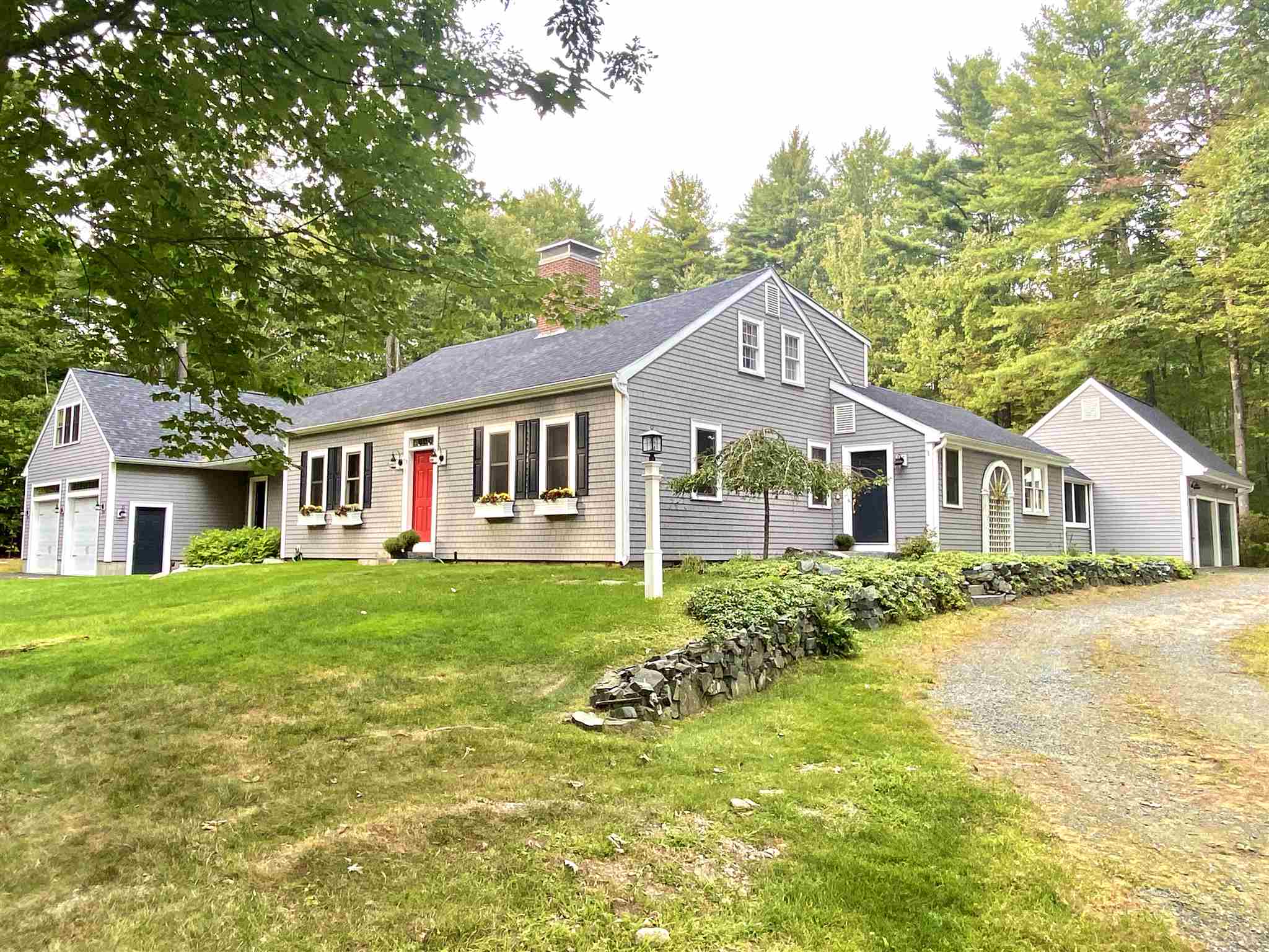 Gilford NH Home mls no. nneren