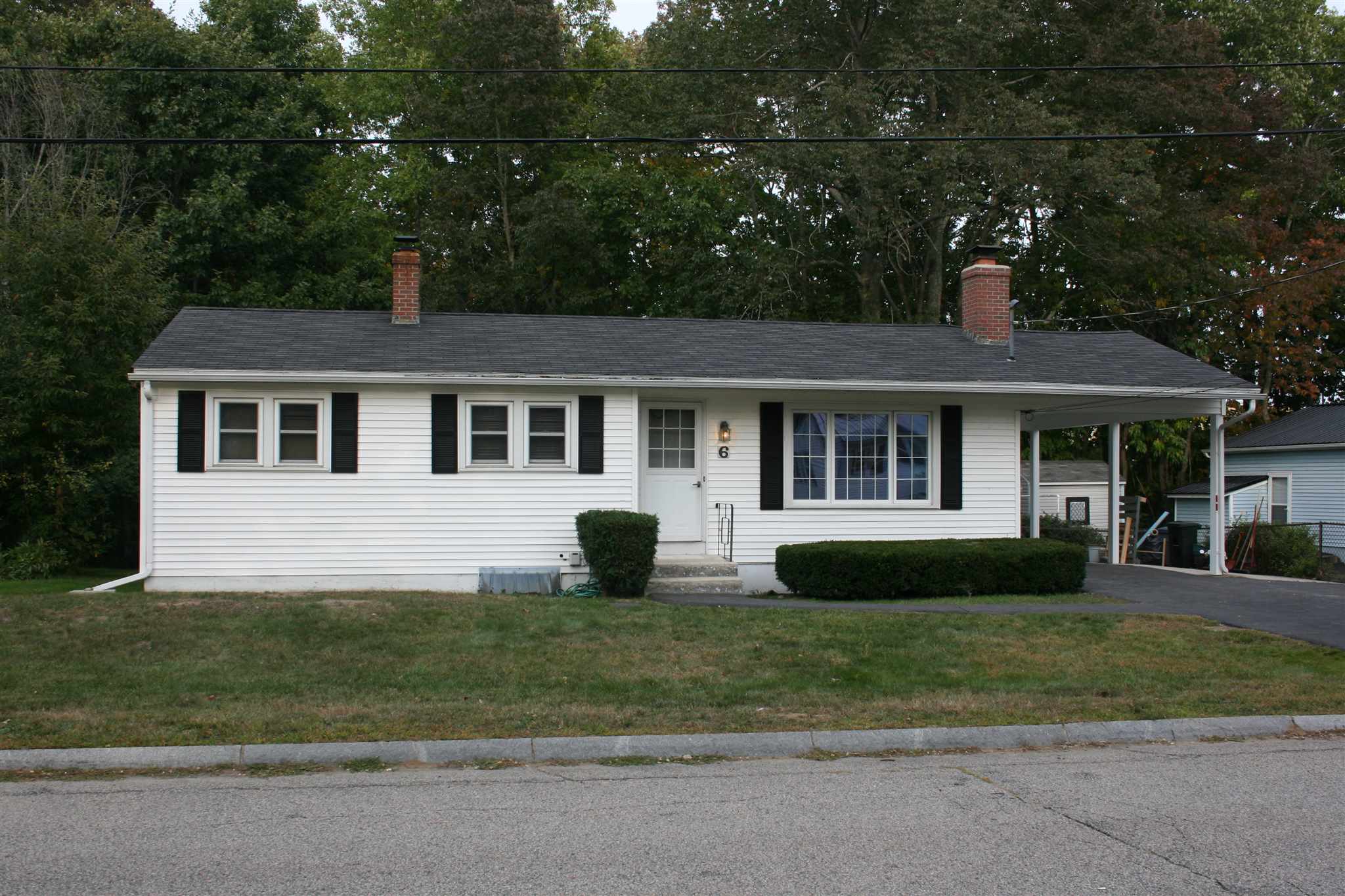 6 Coakley Road Portsmouth, NH Photo