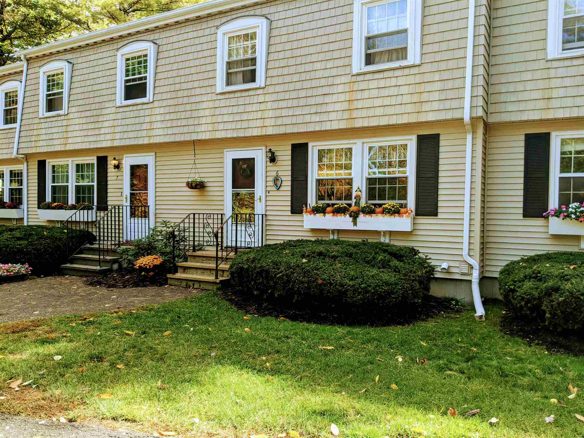6 Pine Grove Road Exeter, NH Photo