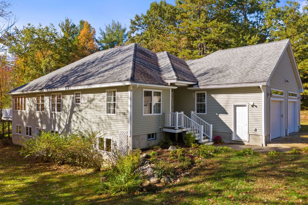 7 Channing Way, Newmarket, NH 03857 NEREN
