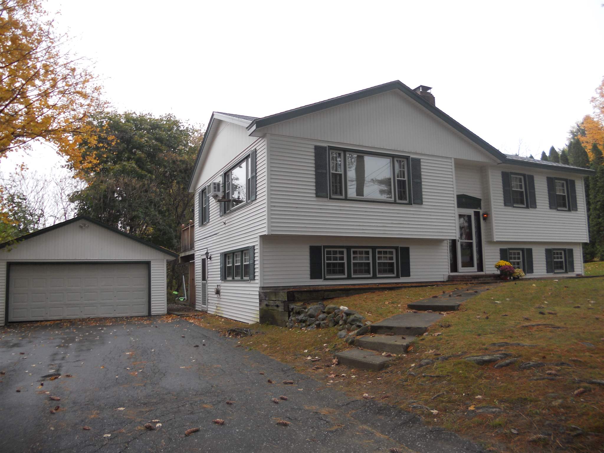 6 ster Avenue, Claremont, NH, New Hampshire 03743, Claremont real