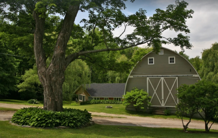 For Sale: 1477 Pleasant Valley Road, Bennington, VT 05201 | 6 Beds / 5 Full Baths / 1 Half Bath ...
