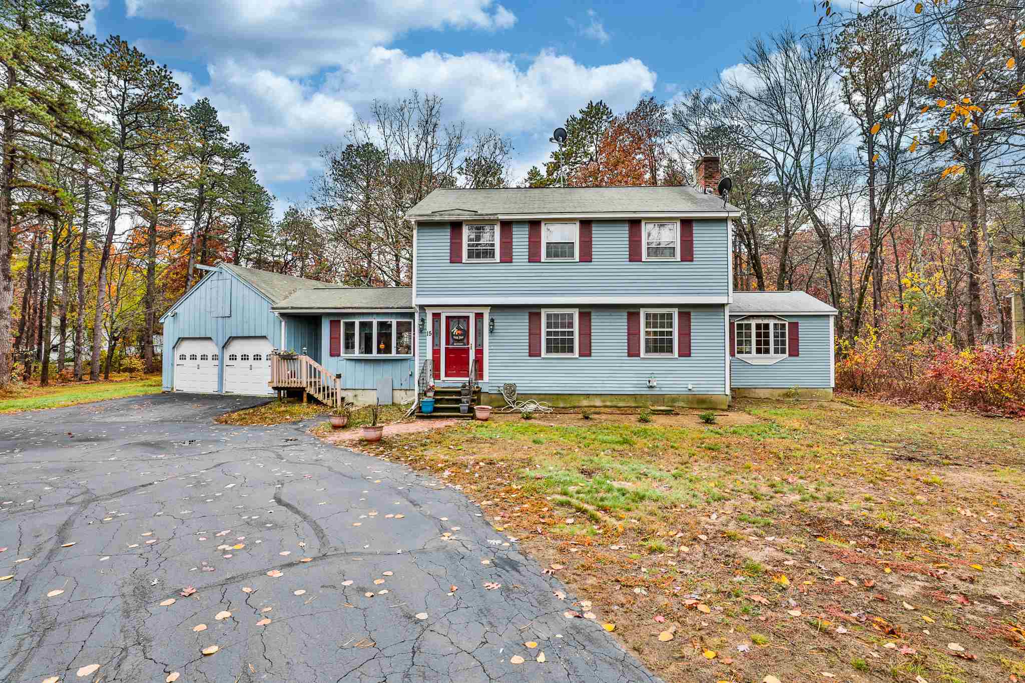 15 Hickory Drive Amherst, NH Photo