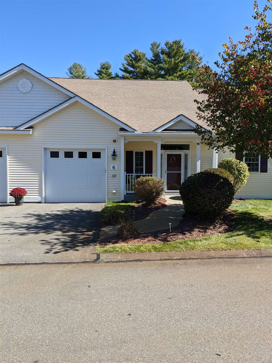 6 Concord Coach Lane, Litchfield, NH 03052 PRIMEMLS