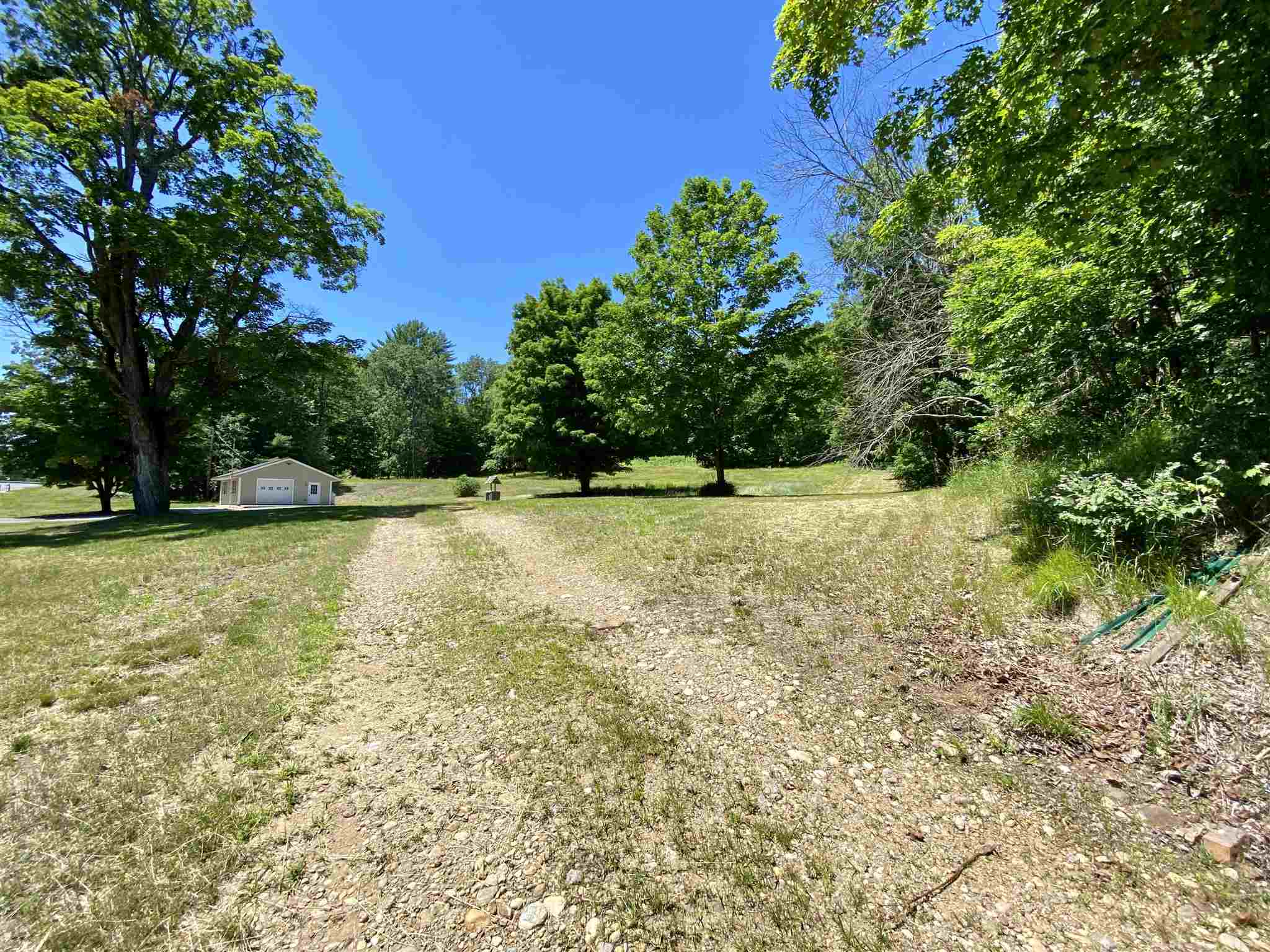 783 NH Route 106 North