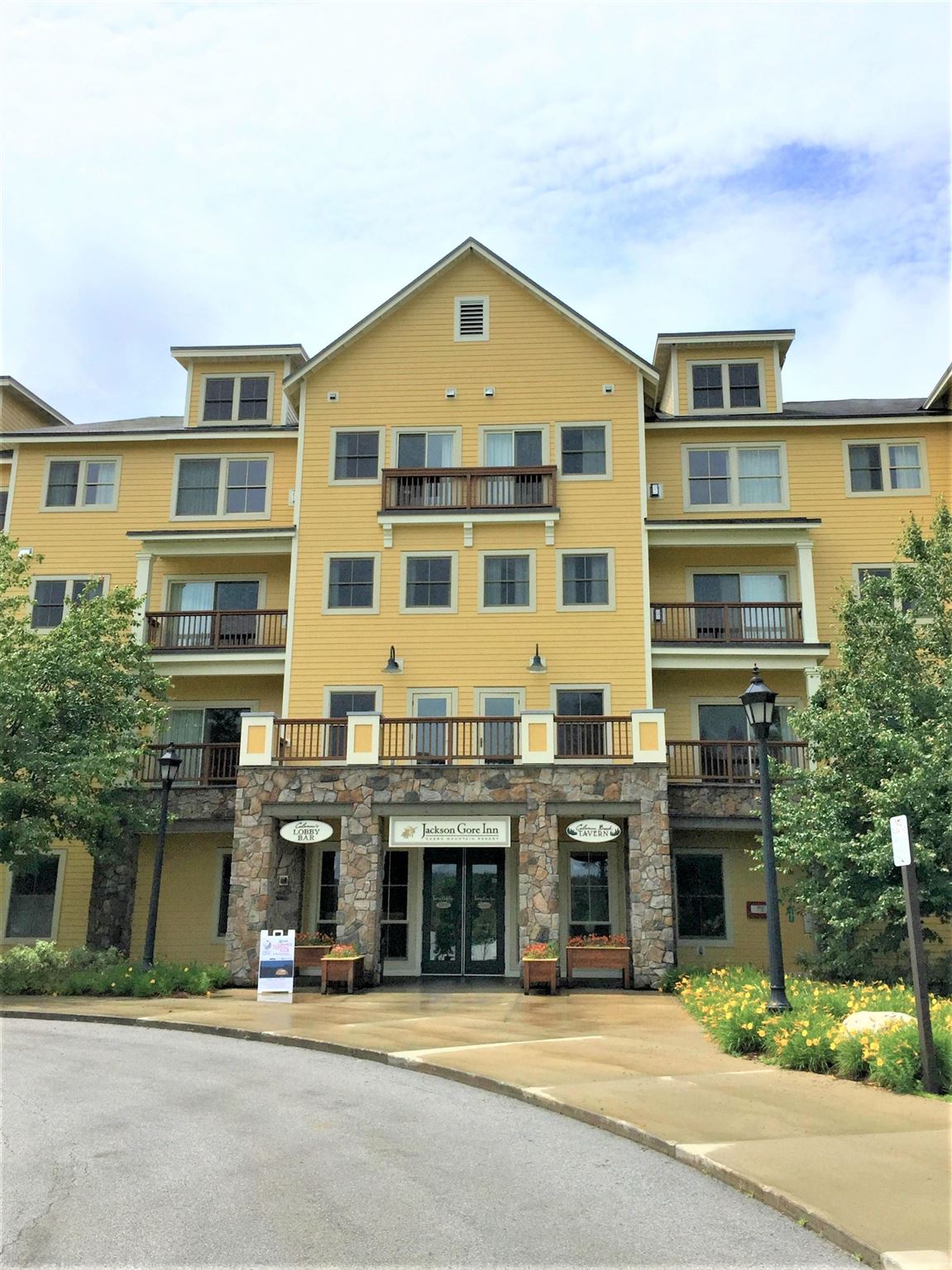 Jackson Gore Condos For Sale
