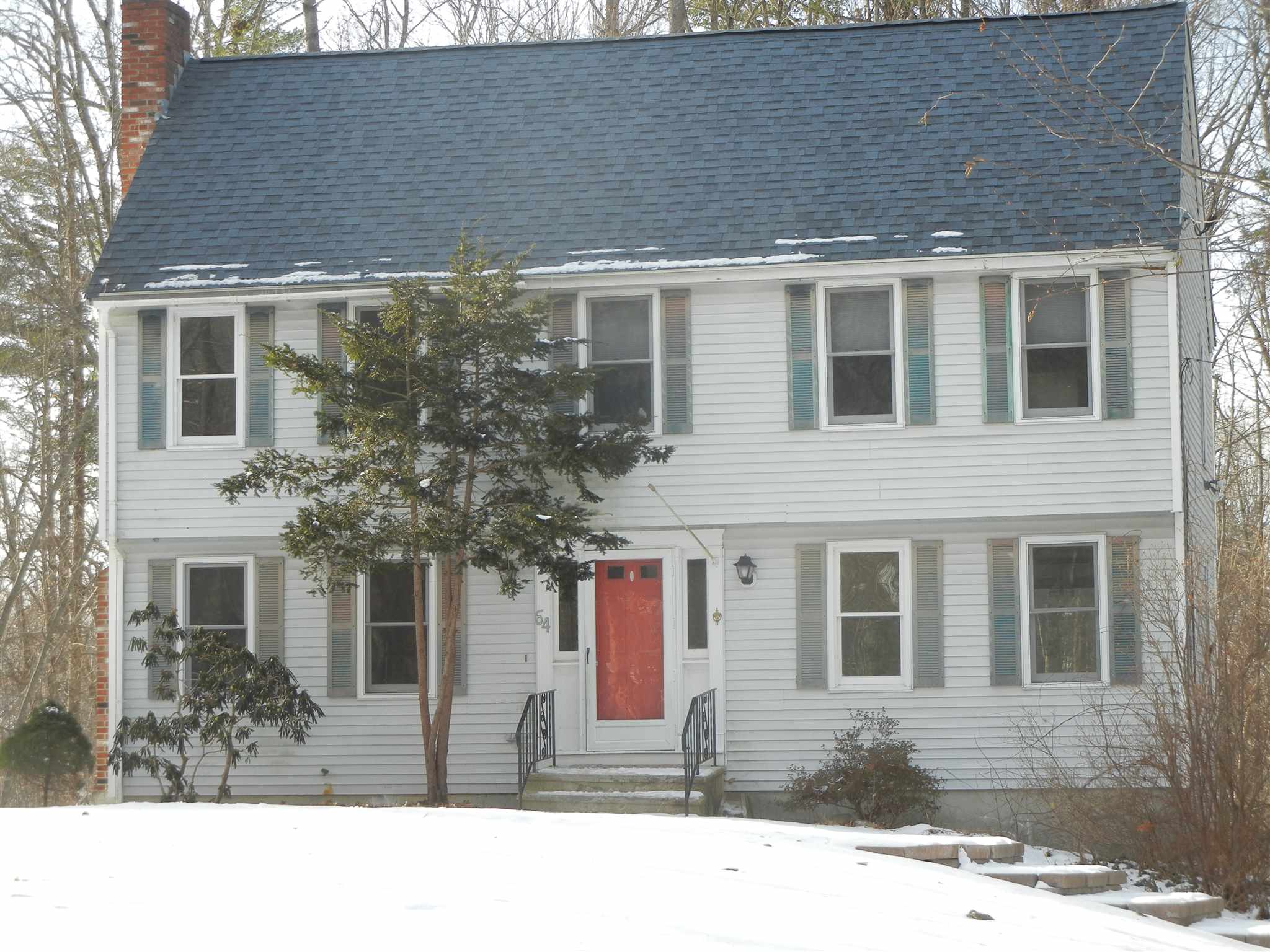 64 Old Chester Road Derry, NH |  Photo