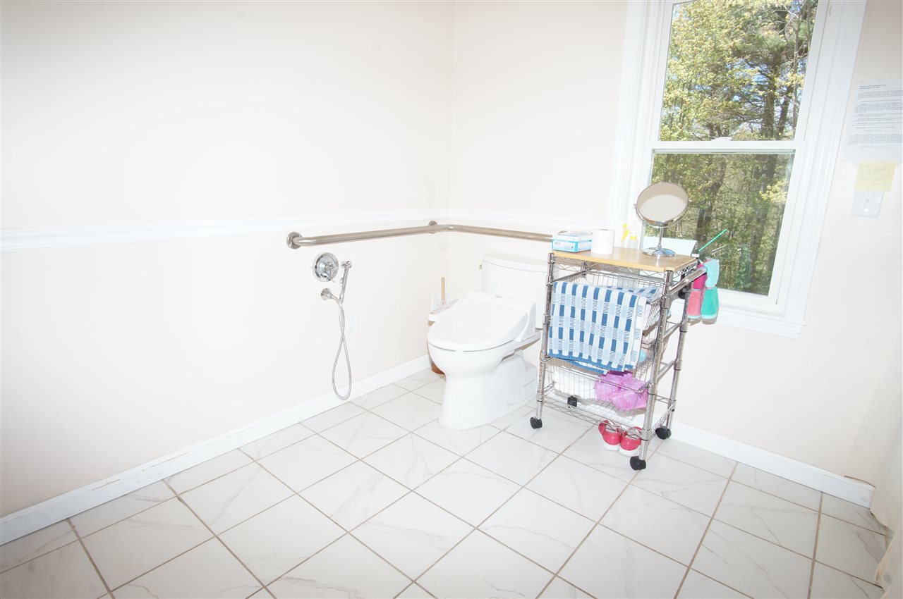 32 Holstein Avenue, Londonderry, NH 03053 Tieger Realty