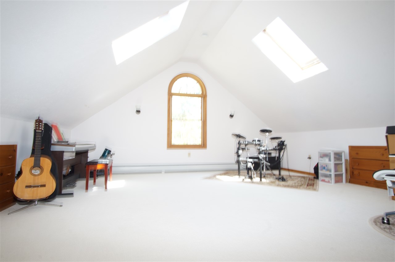 32 Holstein Avenue, Londonderry, NH 03053 Tieger Realty